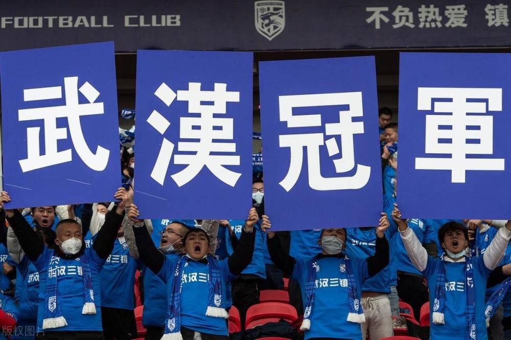 据Opta数据统计，本赛季迪巴拉的意甲助攻次数已经达到6次，追平上赛季全年意甲助攻数。